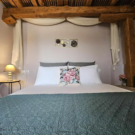 別荘 Ravanis Ágios Pétros